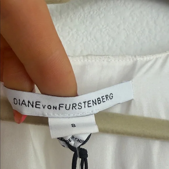 NWT Diane Von furstenberg Elegant White Sleeveless Eyelet Dress - Picture 2 of 6